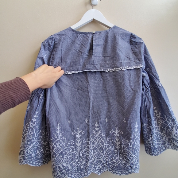 J Crew Cotton woven top with embroidery  with bell sleeve, XS - Picture 6 of 9